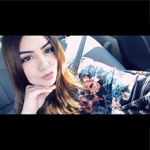 Meet your Posher, Alexandra